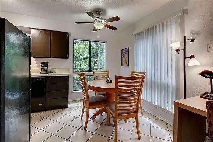 6211 Adalee Ave - Photo 4