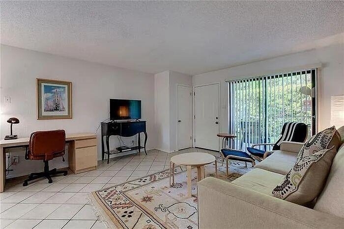 6211 Adalee Ave - Photo 3