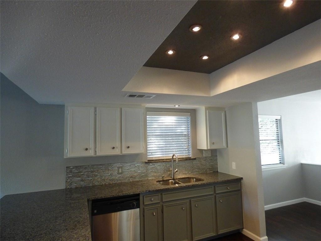 6107 La Mesa St - Photo 3