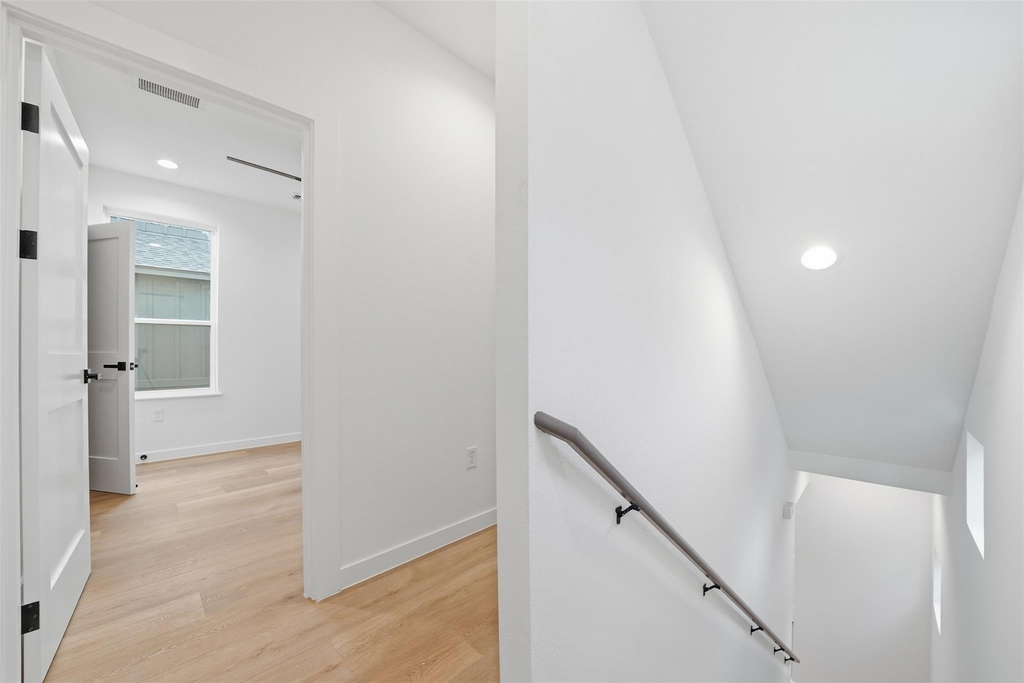 2212 Yellow Jacket Ln - Photo 12