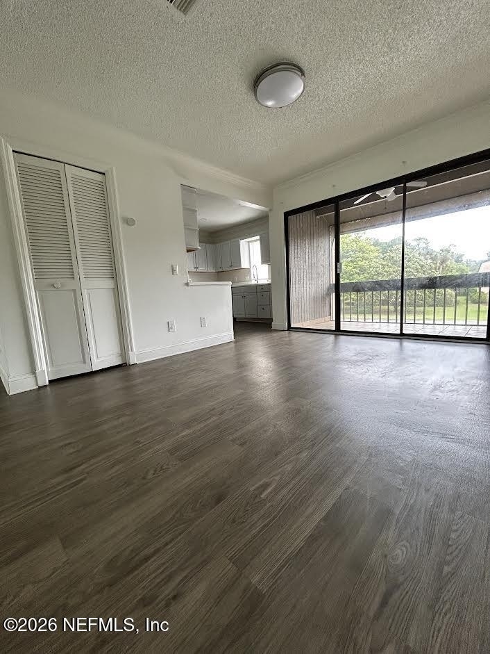 7616 Las Palmas Way - Photo 3