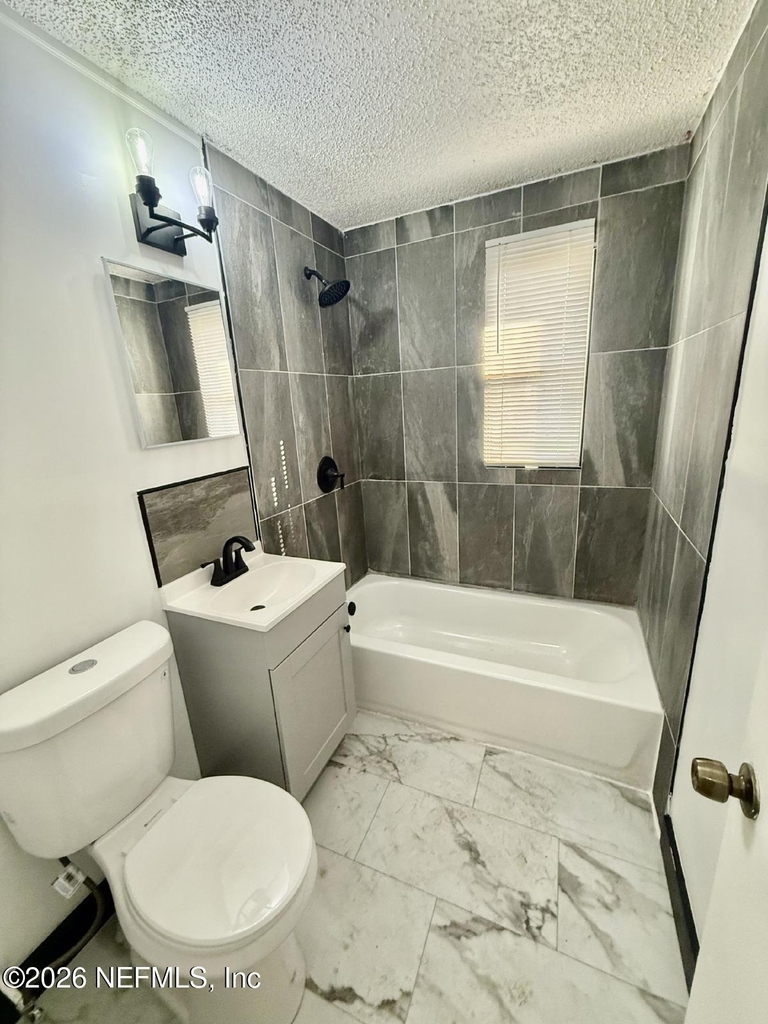 2540 W 25th Street - Photo 3