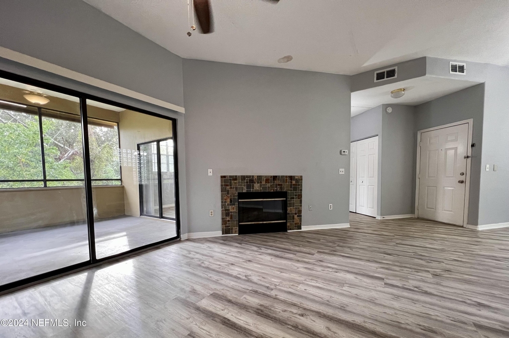 10150 Belle Rive Boulevard - Photo 12