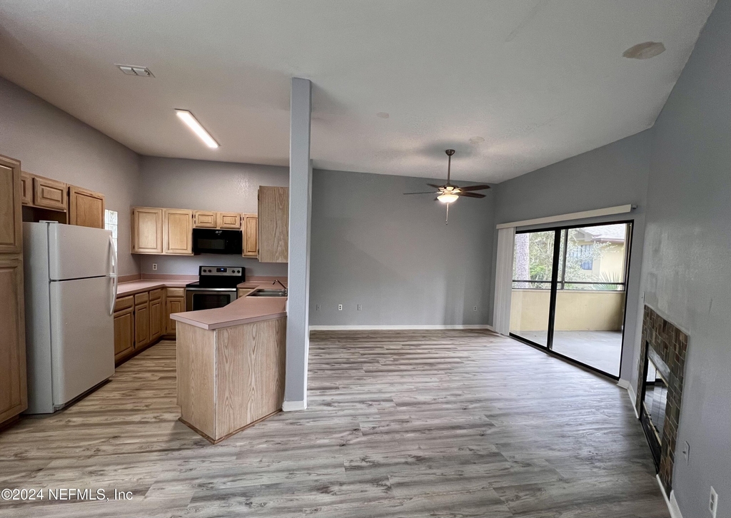 10150 Belle Rive Boulevard - Photo 3