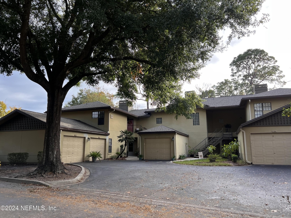 10150 Belle Rive Boulevard - Photo 1