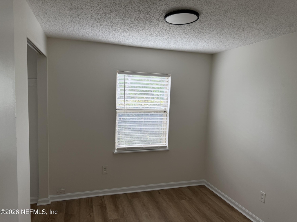 7539 Walden Road - Photo 12
