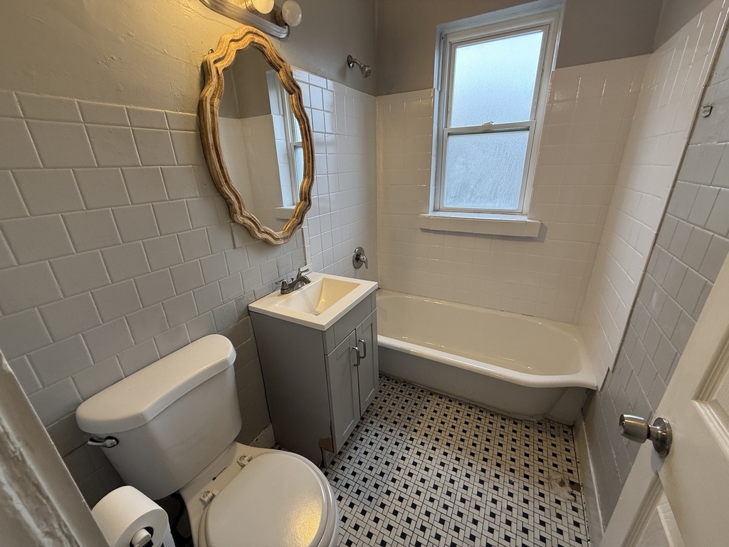 7344 N Damen Avenue - Photo 12