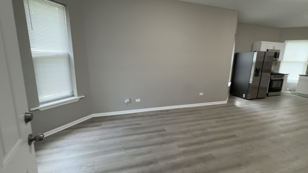 5344 S Aberdeen Street - Photo 1