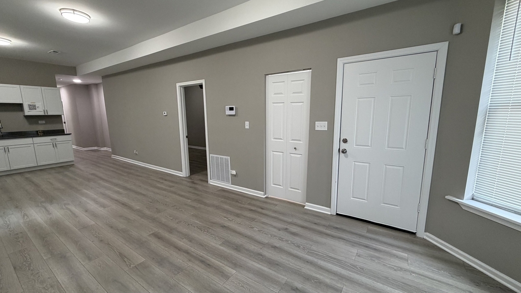 5344 S Aberdeen Street - Photo 3