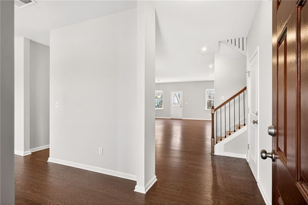 5377 Fountain  Head Lane - Photo 4