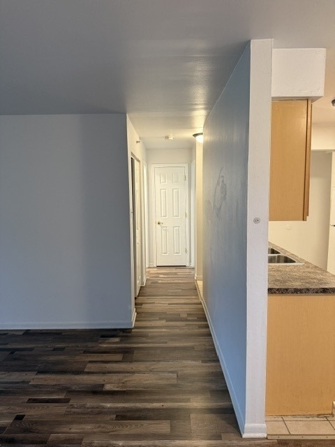1900 W Knightsbridge Drive - Photo 4