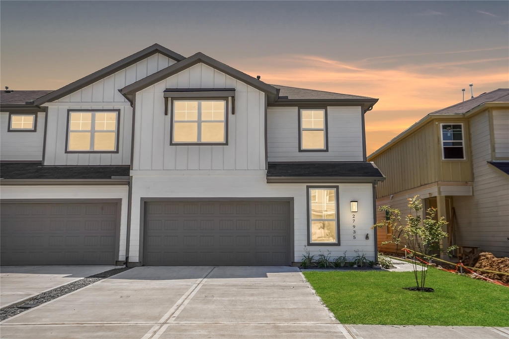 27935 Western Creek Court - Photo 0
