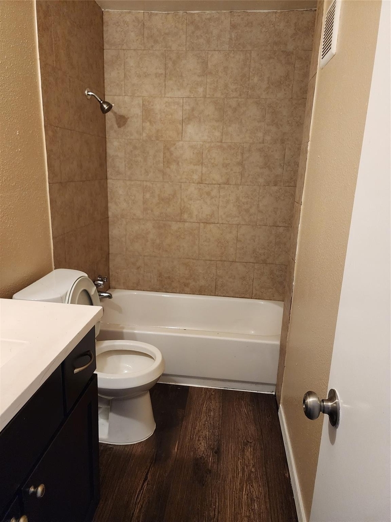 4311 Yellowstone St Boulevard - Photo 5