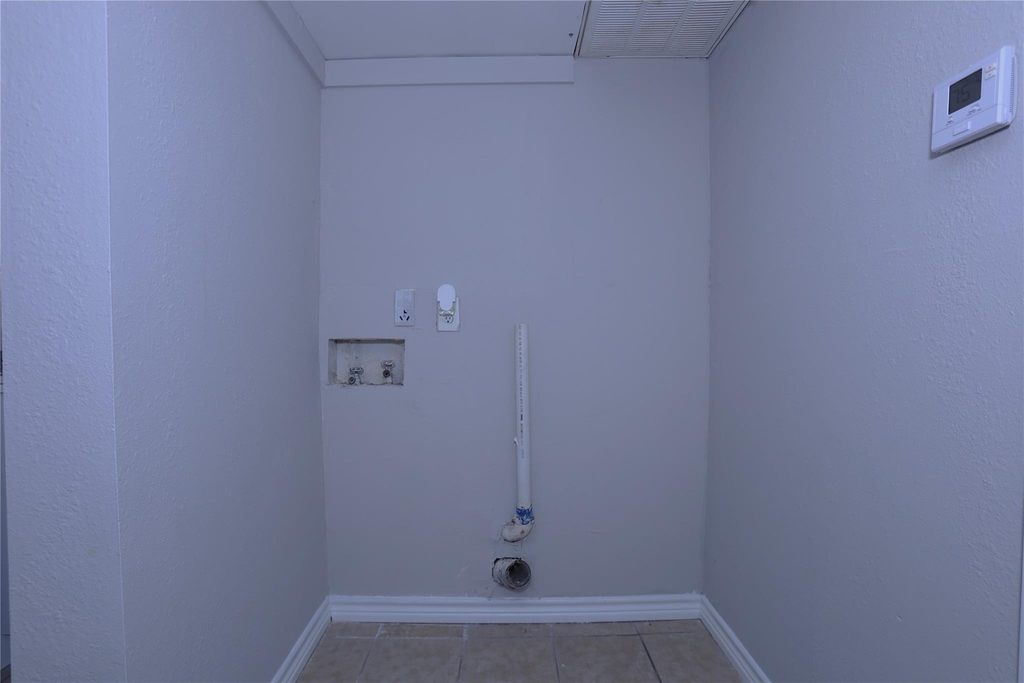 123 W 6th Street - Photo 7