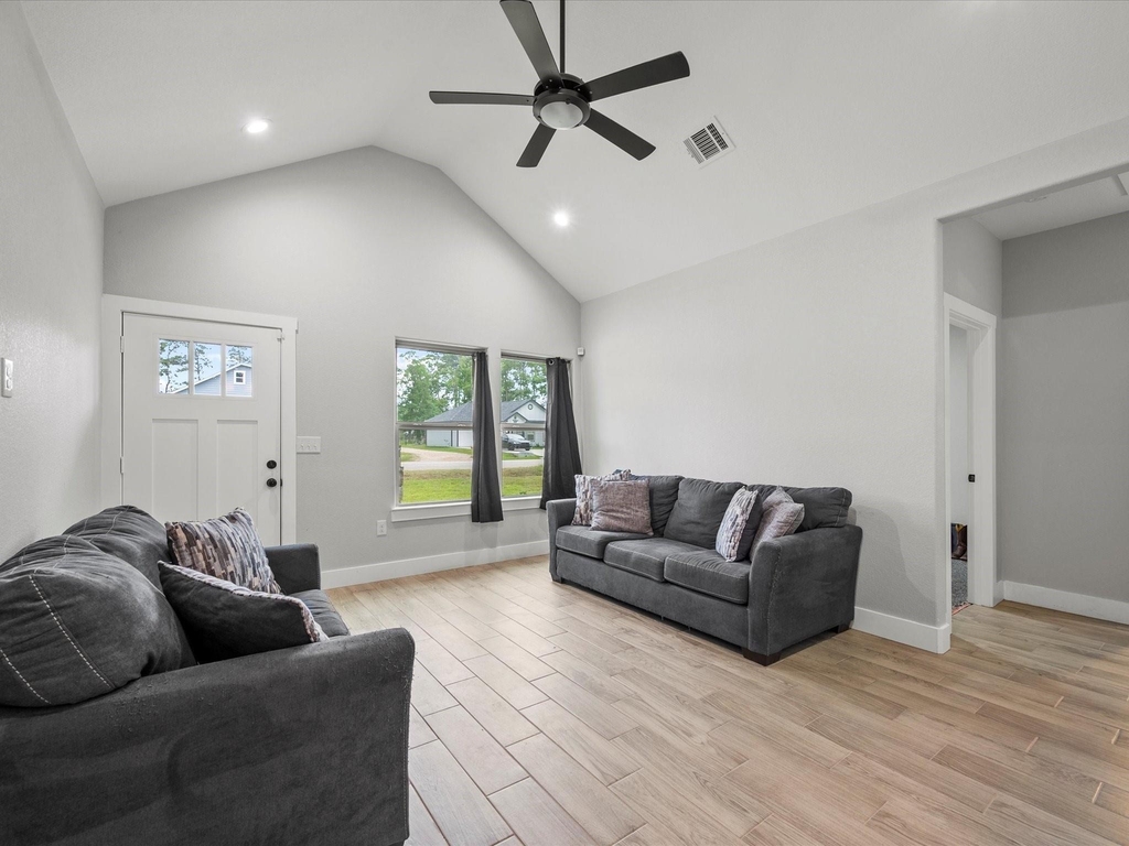 16322 Crockett Martin Estates Drive - Photo 3