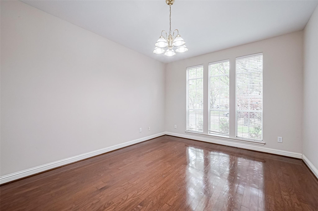 5547 Cranston Court - Photo 8