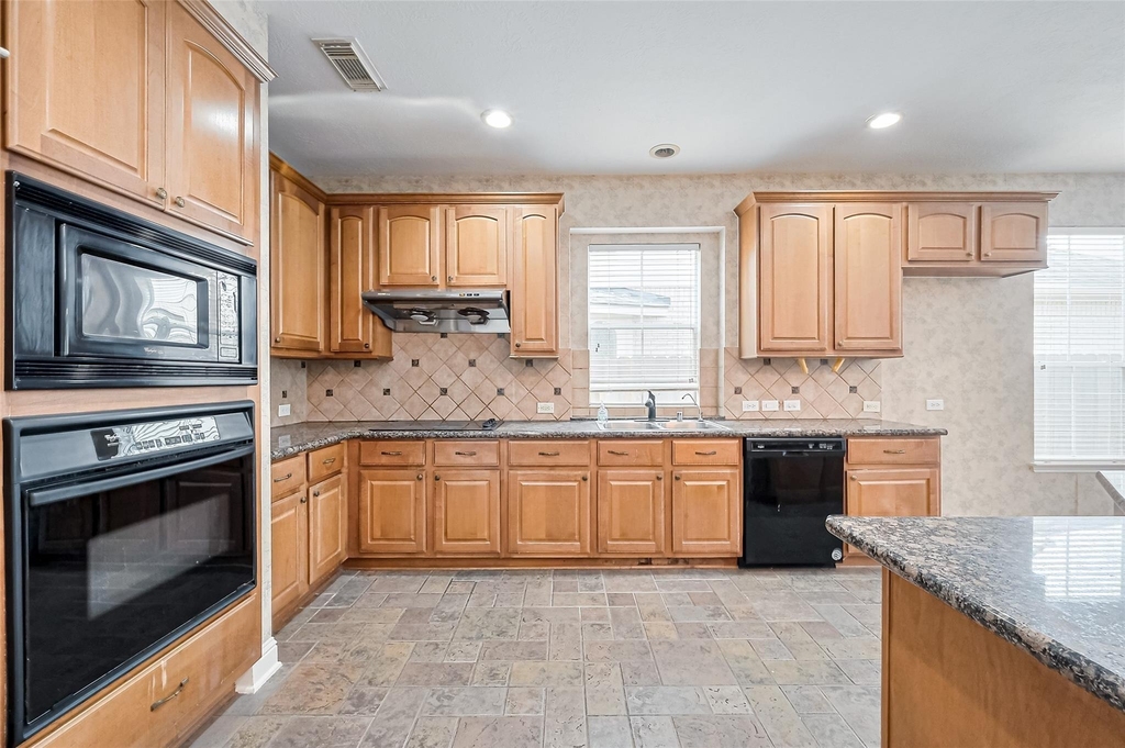 5547 Cranston Court - Photo 12