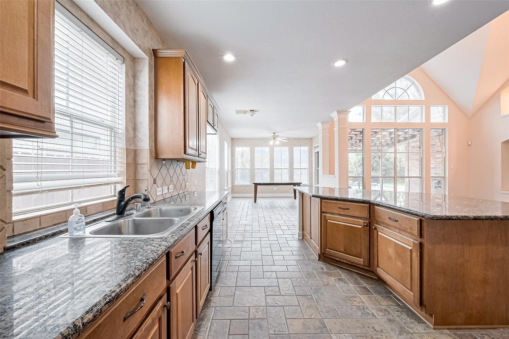 5547 Cranston Court - Photo 13