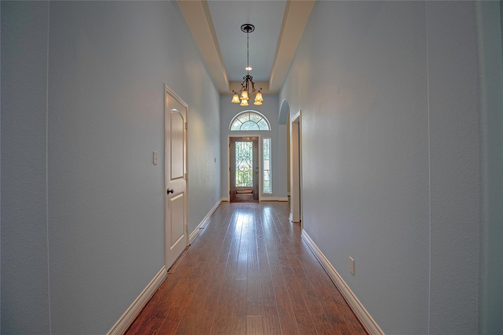 2019 Sunset Springs Drive - Photo 5