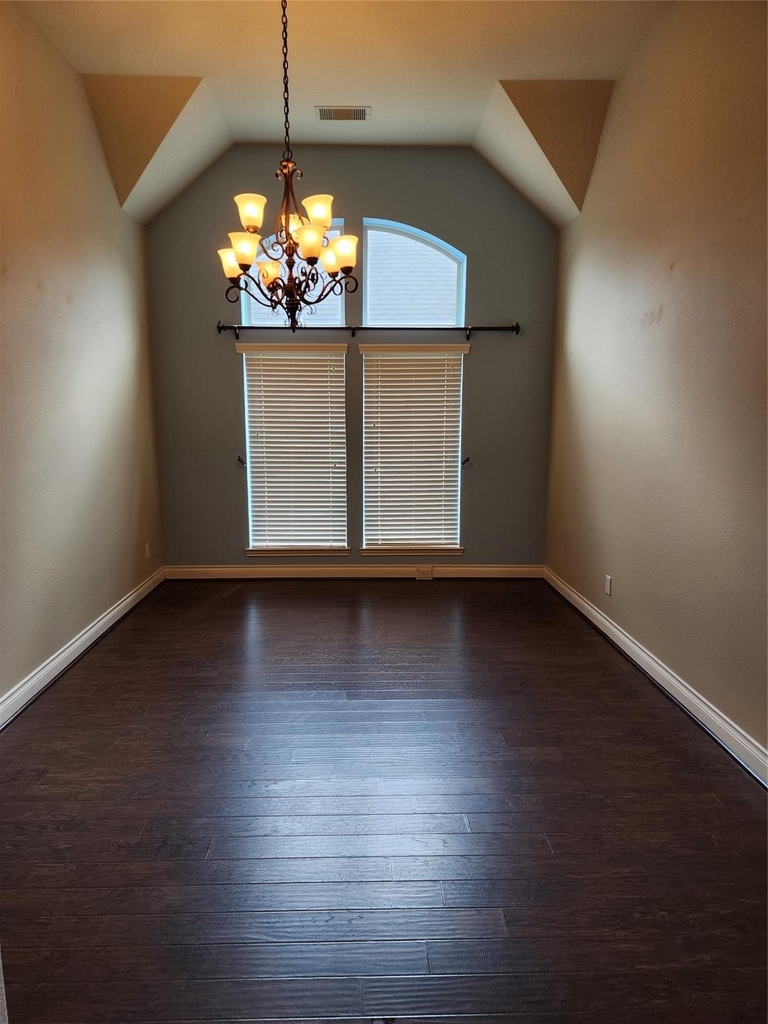 2019 Sunset Springs Drive - Photo 8