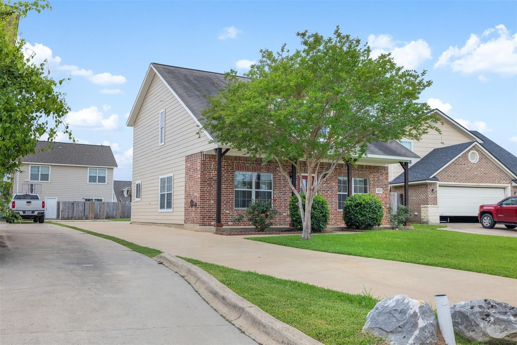 2610 Mandi Court - Photo 2