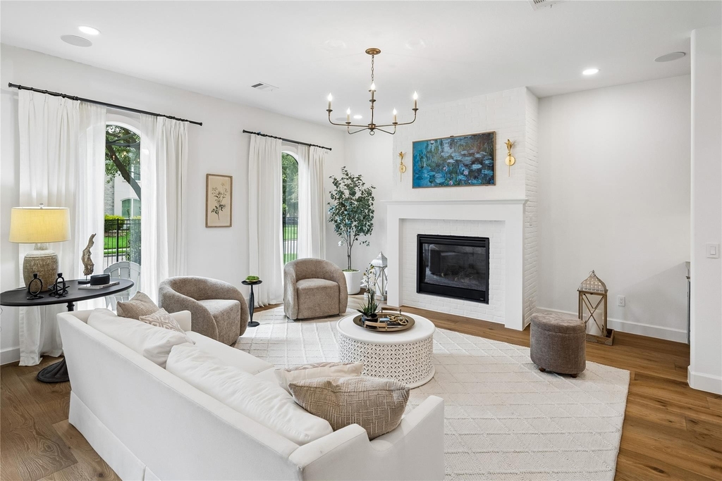 2031 Sheridan Street - Photo 0