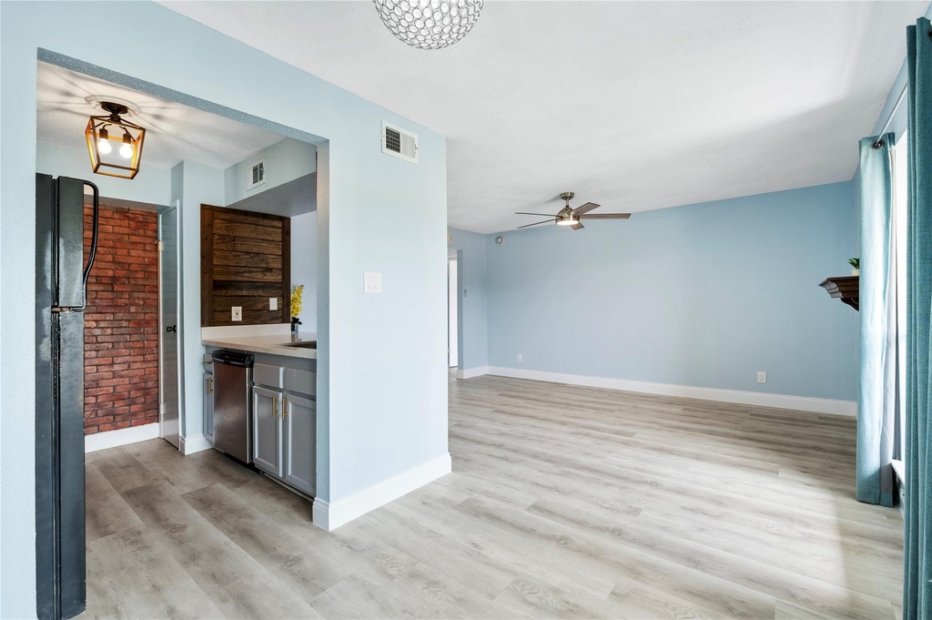 18519 Egret Bay Boulevard - Photo 11