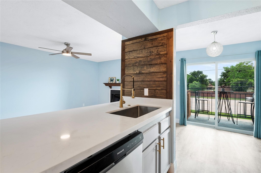 18519 Egret Bay Boulevard - Photo 12