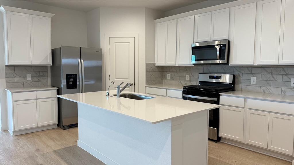 3934 Winterbourne Way - Photo 3