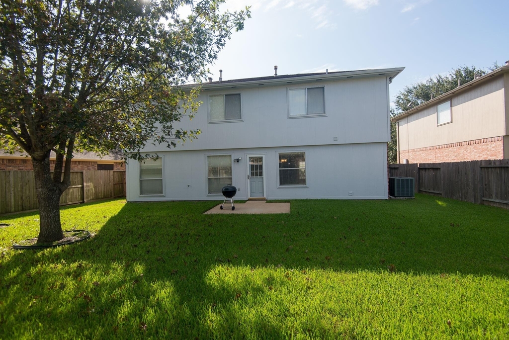 2207 Ames Street - Photo 24