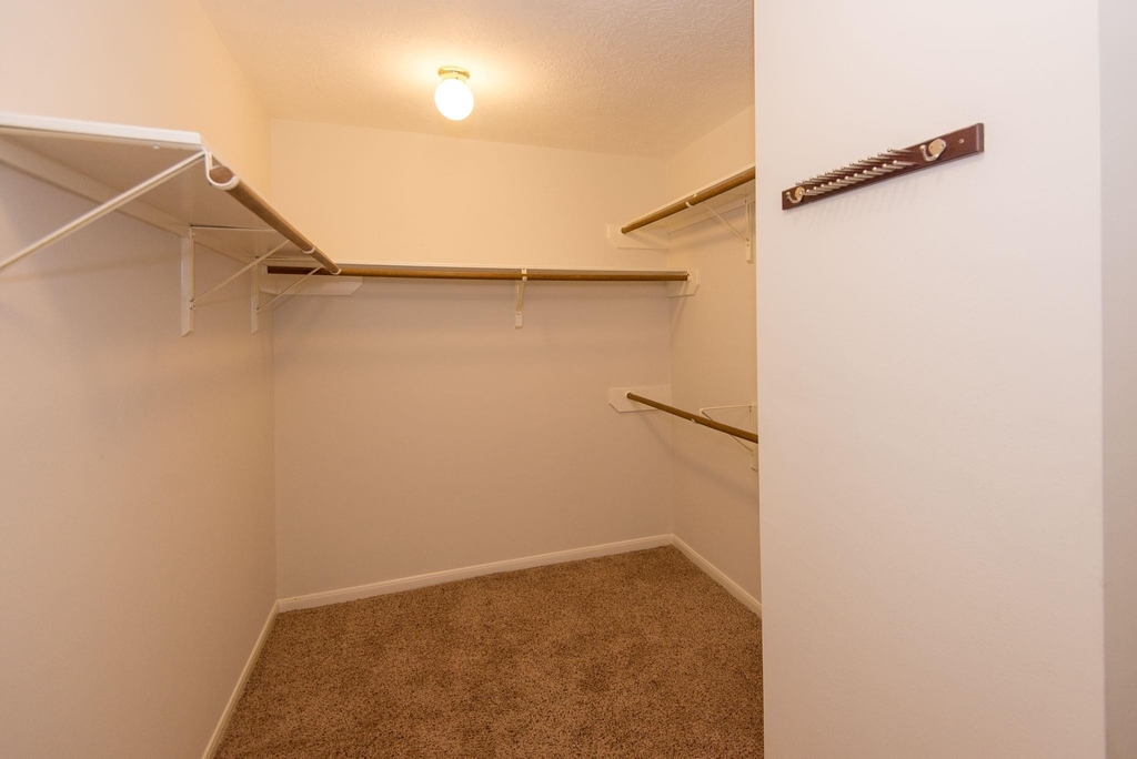 2207 Ames Street - Photo 15