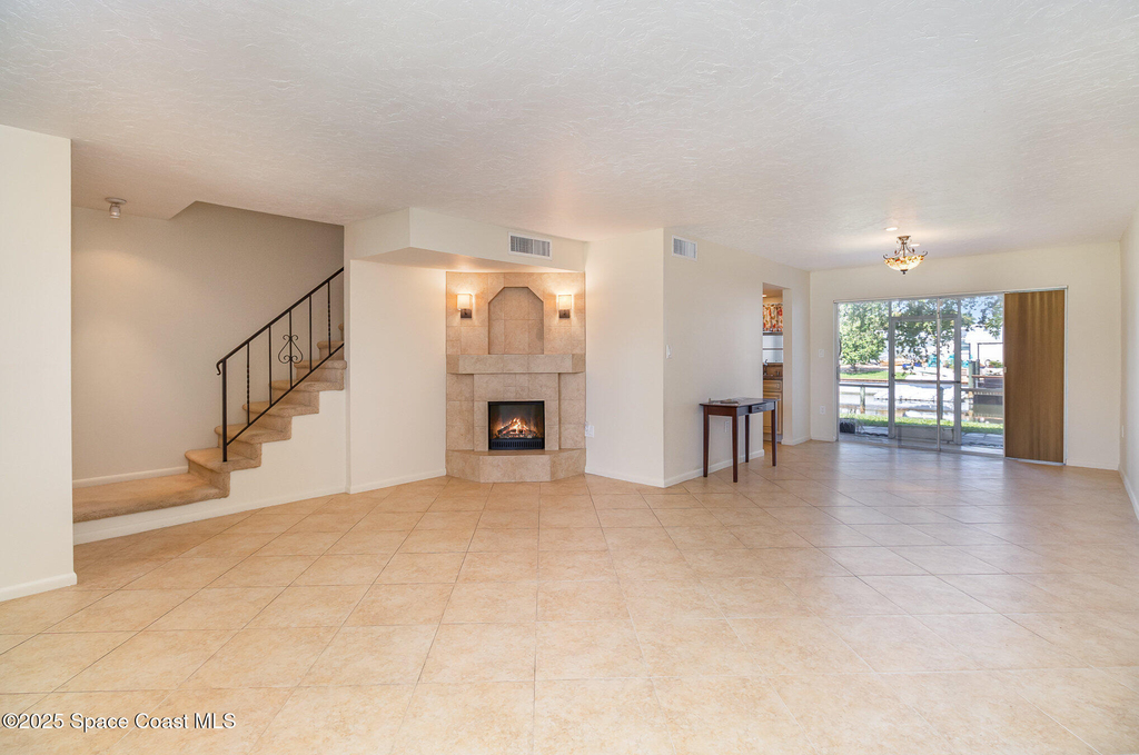 446 Blue Jay Lane - Photo 2