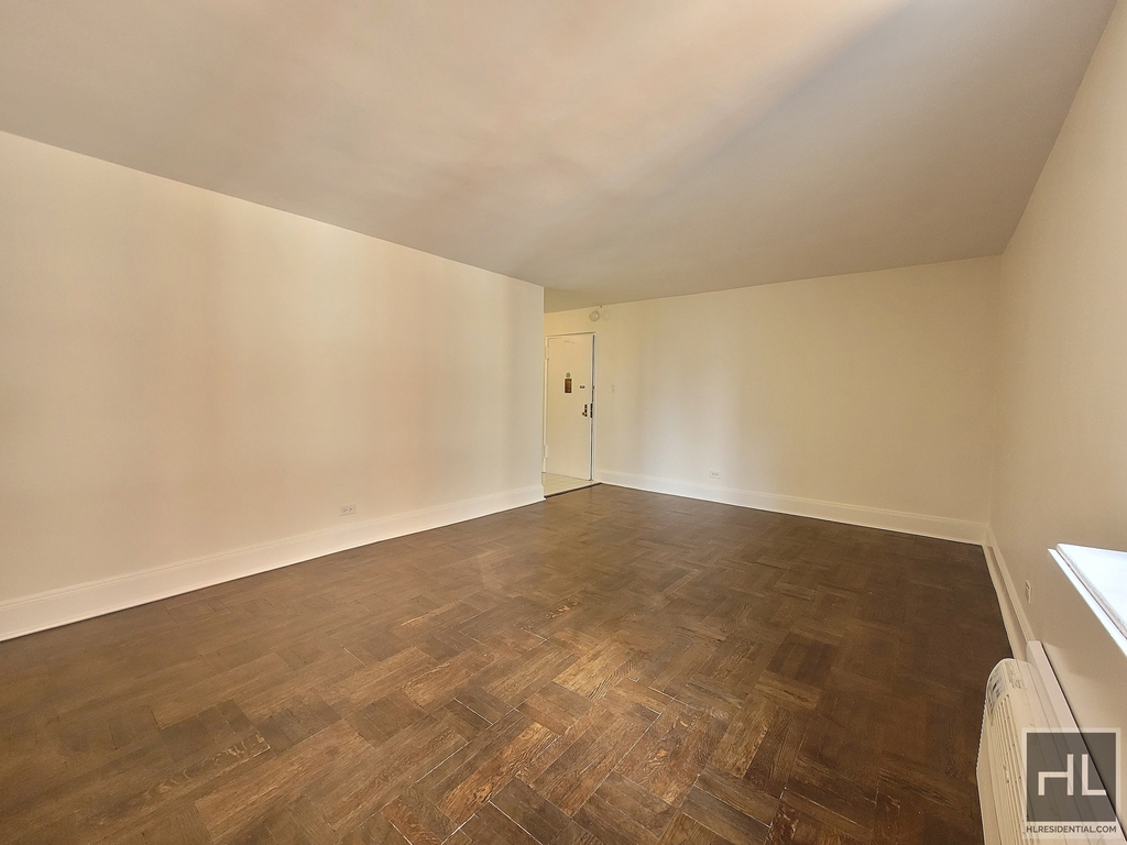 East 79th Street - Photo 1