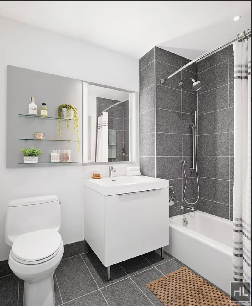West 38th Street - Photo 7