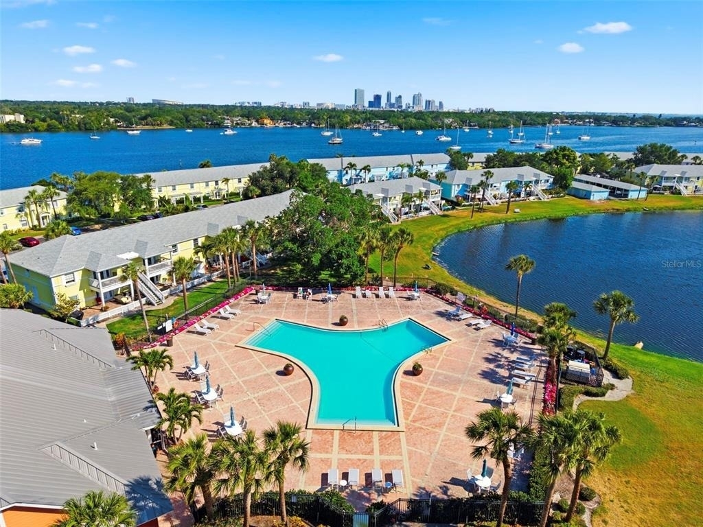 201 Pompano Drive Se - Photo 64