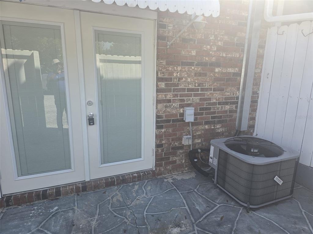 5850 Cypress Gardens Boulevard - Photo 1