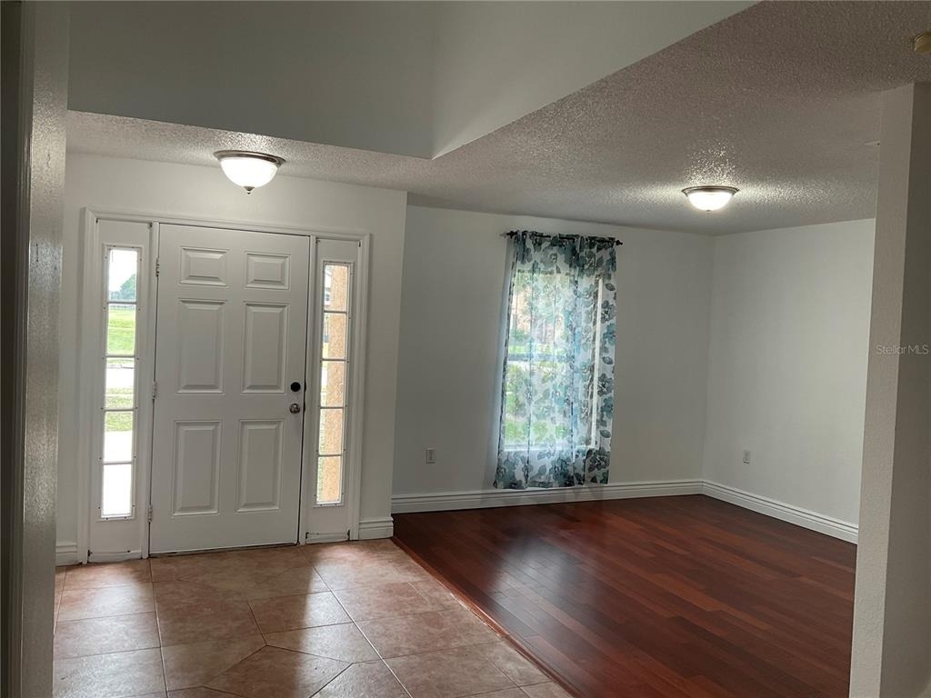 10318 Laxton Street - Photo 6