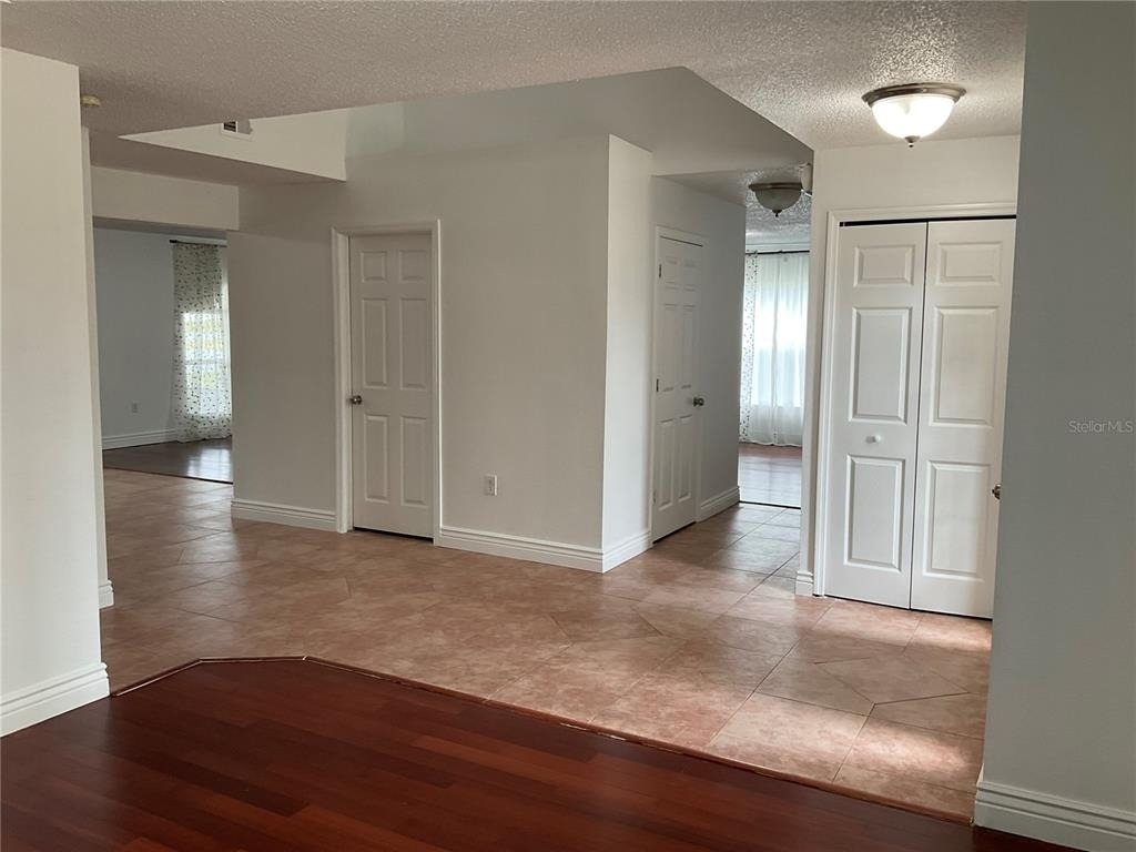 10318 Laxton Street - Photo 5