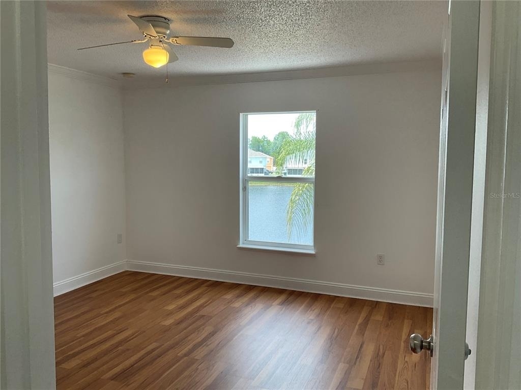 10318 Laxton Street - Photo 14