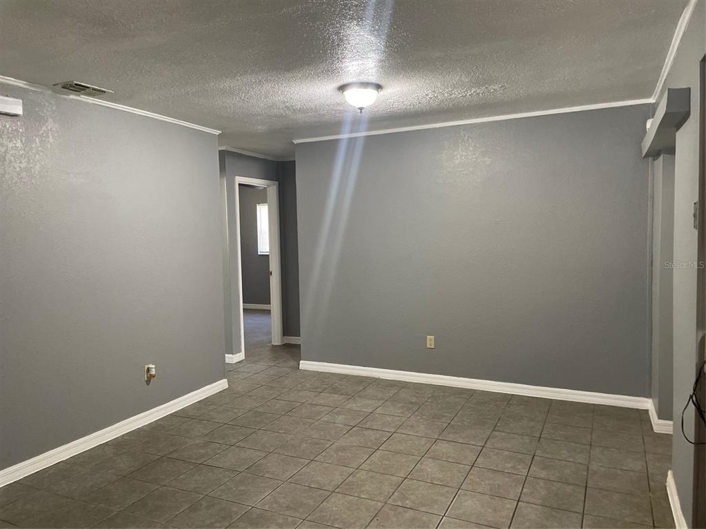 1935 W 14th Street - Photo 9