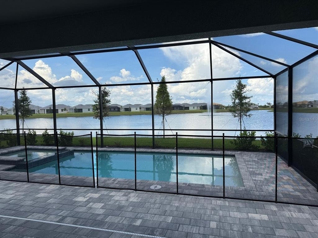 7913 Lakes Edge Lane - Photo 1