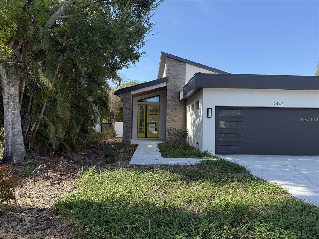 2443 Wood Street - Photo 0