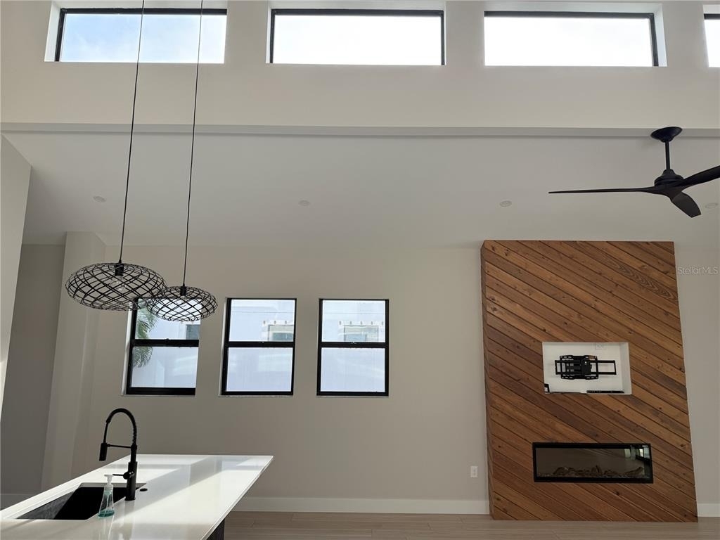 2443 Wood Street - Photo 6