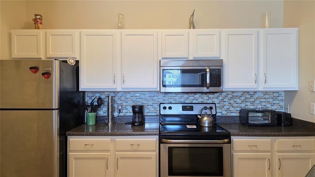 4802 51st Street W - Photo 5