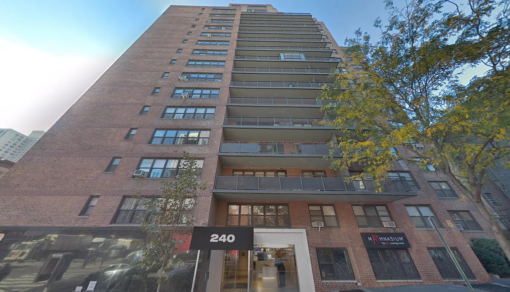 240 East 82nd Street Apartment 19C - Photo 0