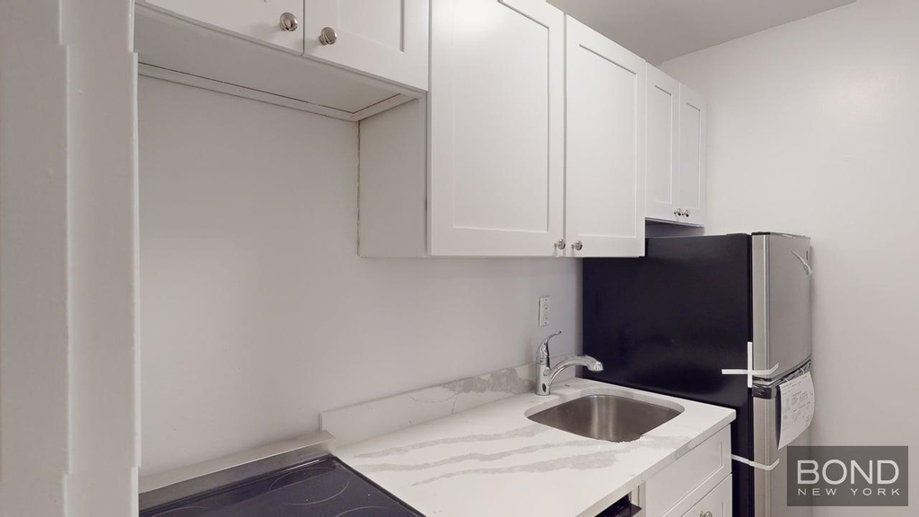 118 east 92nd street  - Photo 1