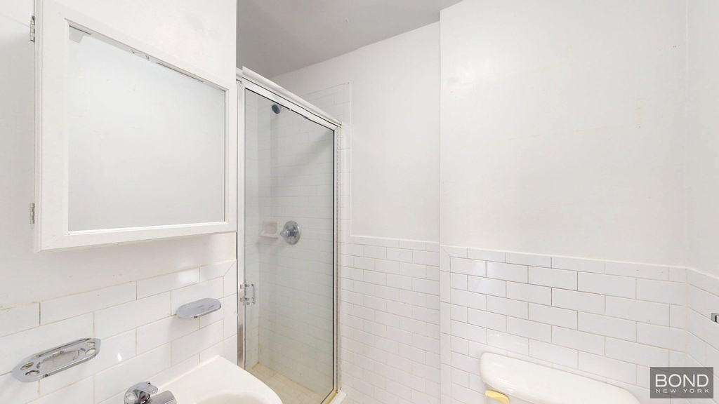 39 east 65th street  - Photo 2
