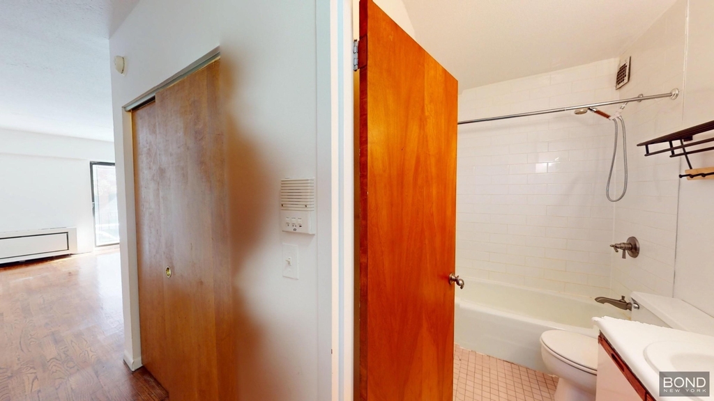513 2nd avenue  - Photo 2