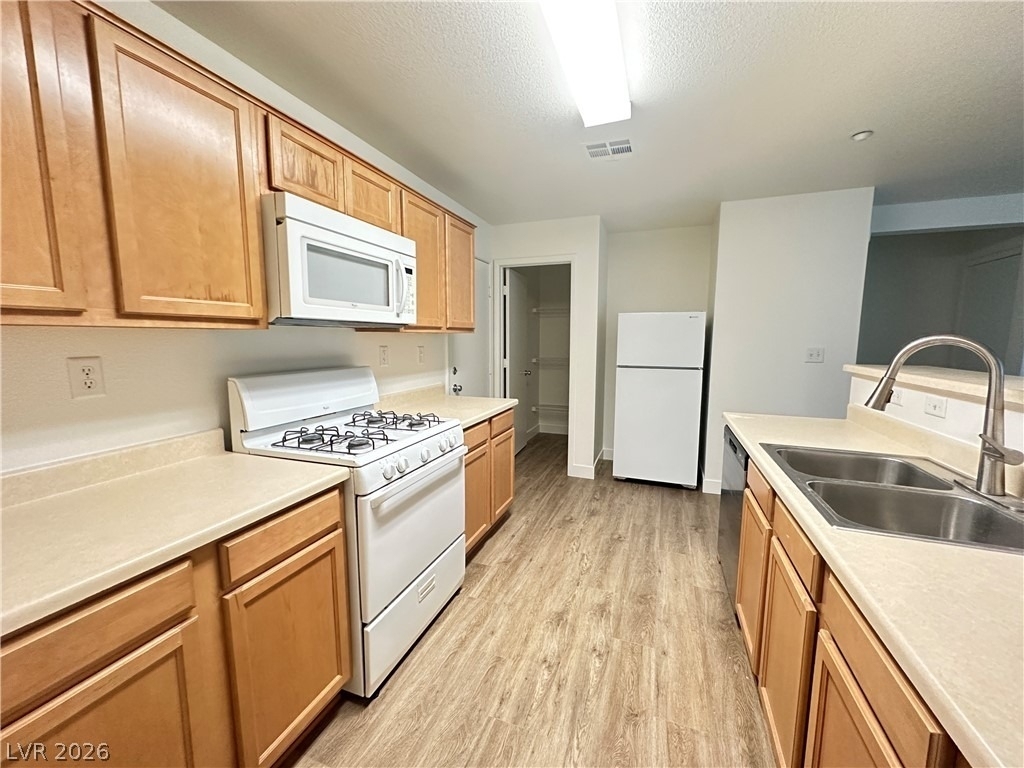 3192 Mist Effect Avenue - Photo 6