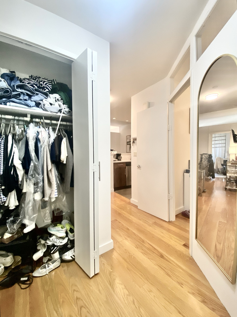 West 19th Street - Photo 12